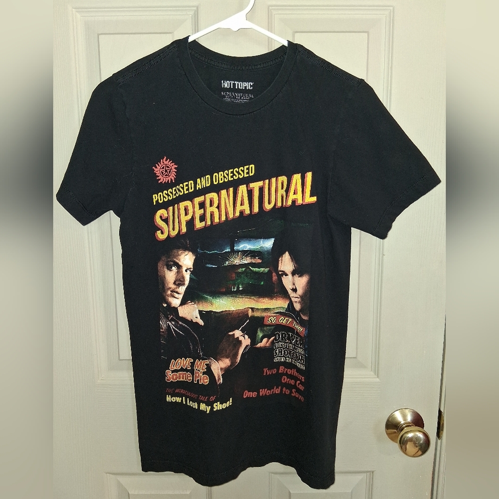 Hot Topic 100% Cotton Black Supernatural Possessed Tee - Size Small